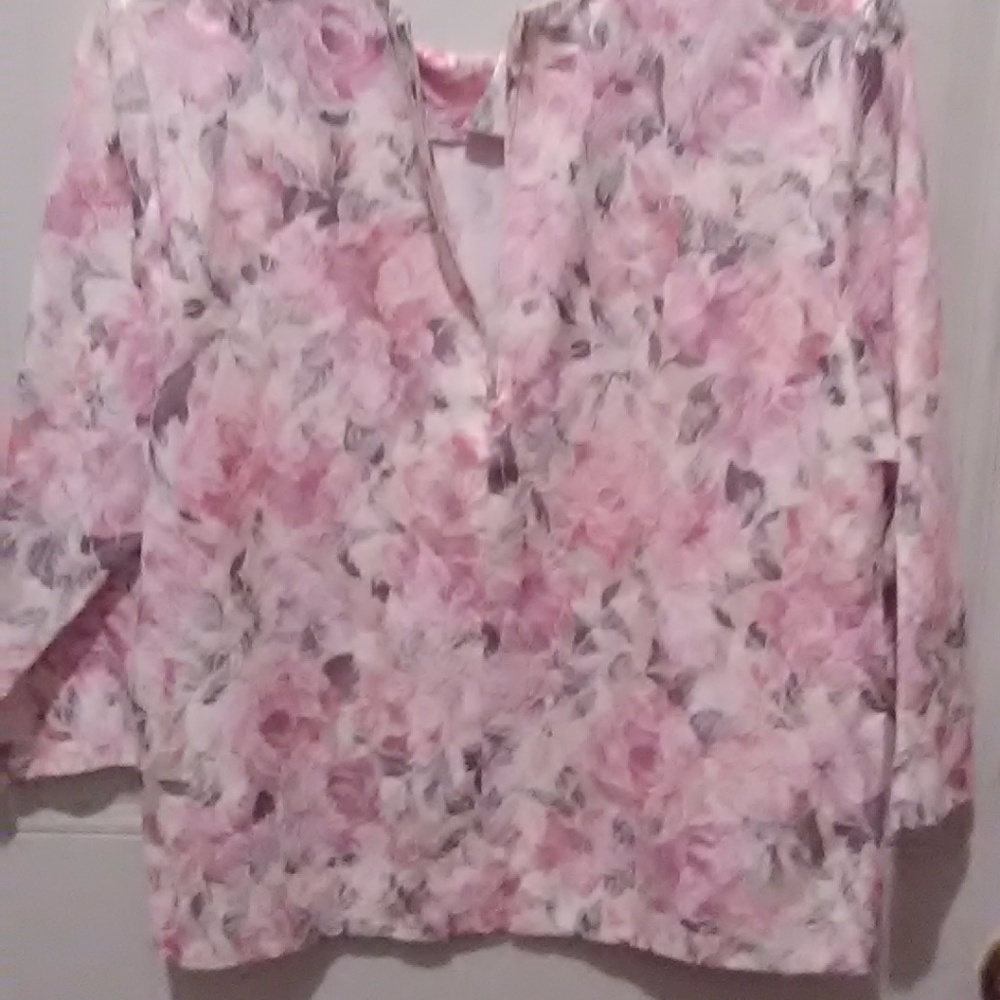 Pink Brocade Top - Picture 4 of 4